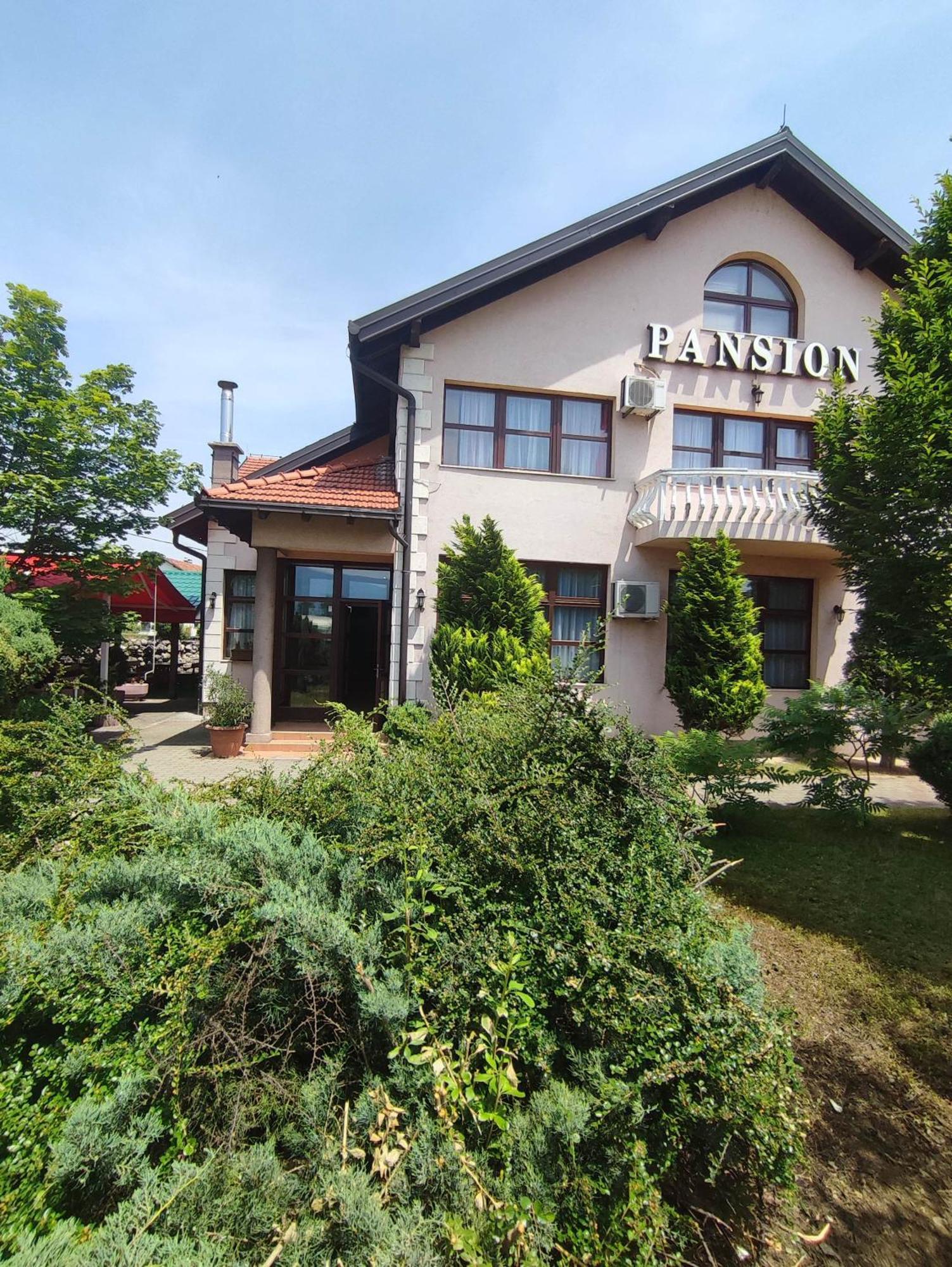Pansion Kamin Bed and Breakfast Lukavica Exteriör bild